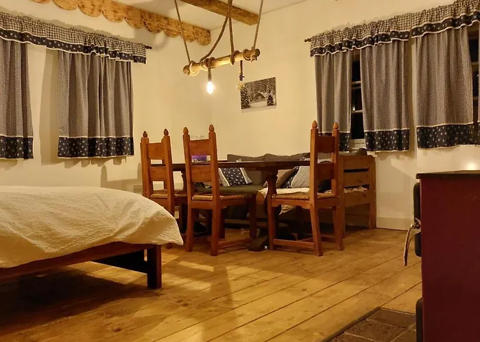 Hlucov - & Restaurace Bed & Breakfast 3*