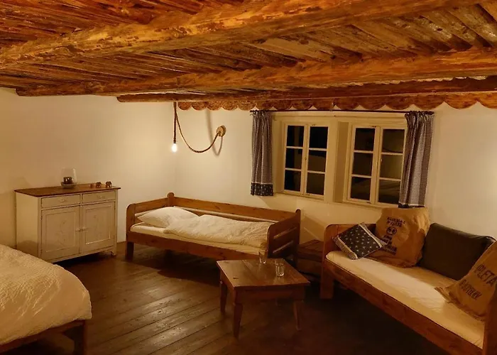 Hlucov - & Restaurace 3*