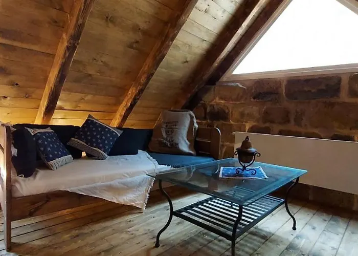 Hlucov - & Restaurace Couette-café 3*