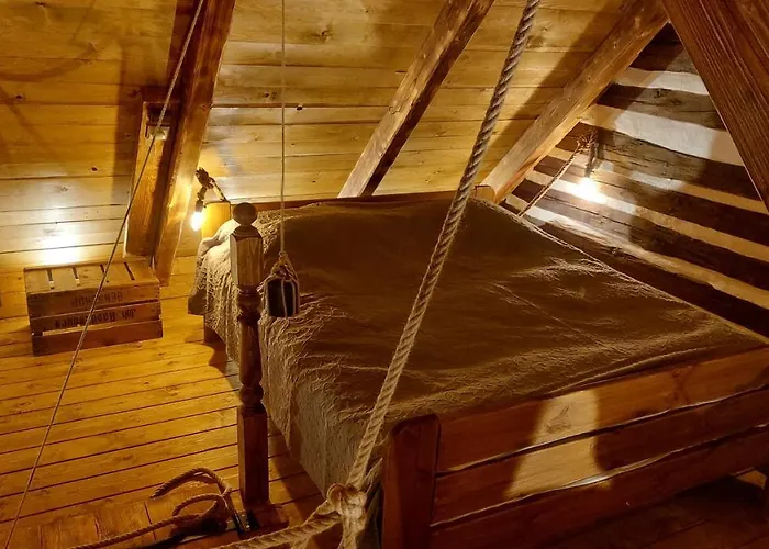 Hlucov - & Restaurace Kanina