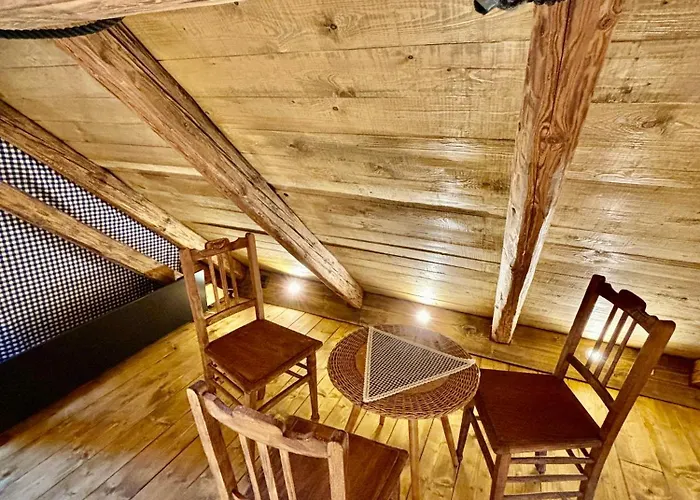 Couette-café Hlucov - & Restaurace 3*